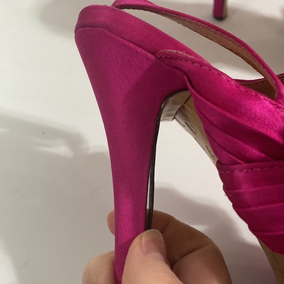 Betsey Johnson satin fuchsia strappy striped high heel sandals size 8.5 - Picture 12 of 14